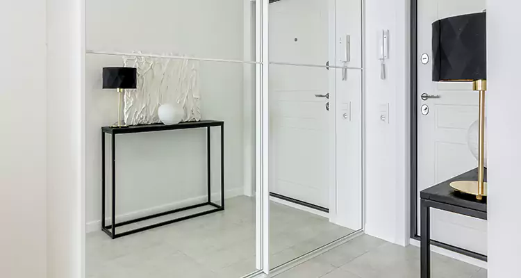 Mirrored Bifold Closet Doors Repair in Navarre, FL