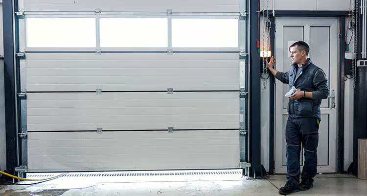Modern Overhead Door Repair in Navarre, FL