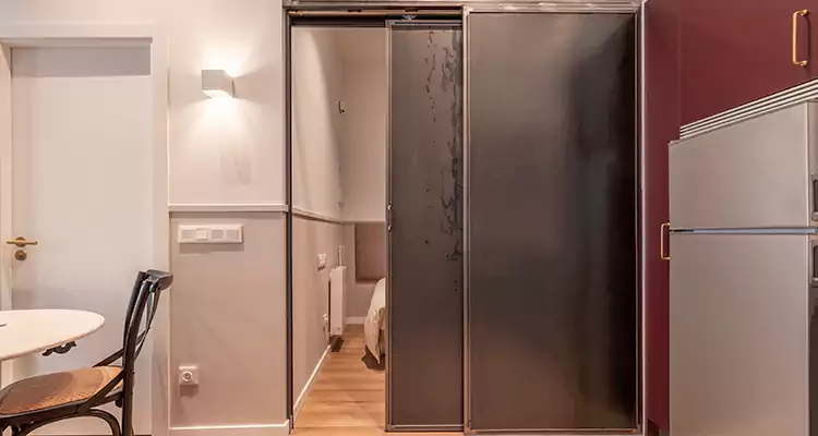 We Fix Closet Sliding Door in Navarre, FL