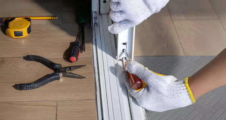 Screen Door Wheel Replacement in Navarre, FL