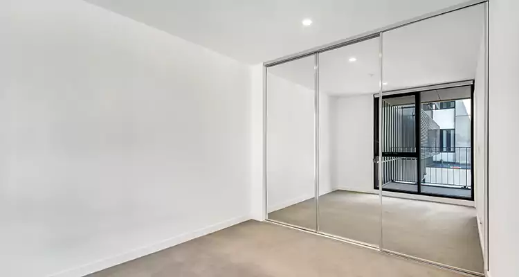 Why Homeowners Choose Us for Sliding Mirror Door Replacement in Navarre, FL