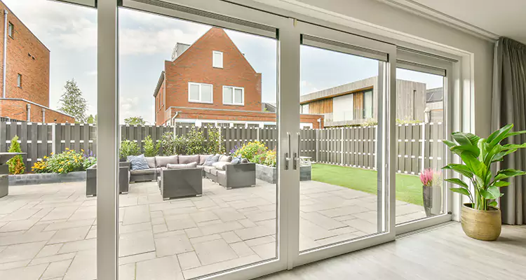 Best Sliding Screen Door Replacement Company in Navarre, FL