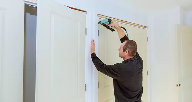 Top Rated Door Fixing ServiceFixing Garage Door Track in Navarre, FL