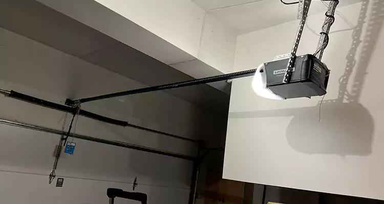 Linear Garage Door Opener Repair in Navarre, FL