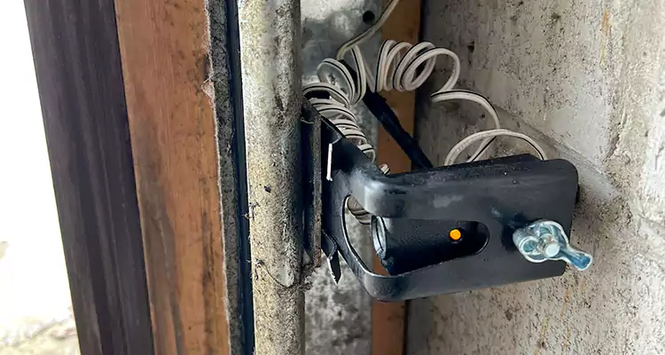 Fix Broken Garage Door Sensor in Navarre, FL