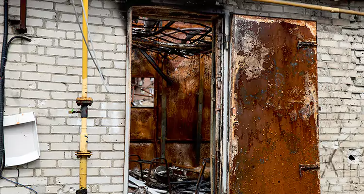 Metal Door Rust Repair in Navarre, FL