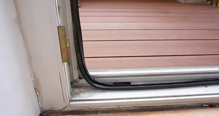 Repair Patio Doors Leaking at Bottom in Navarre, FL