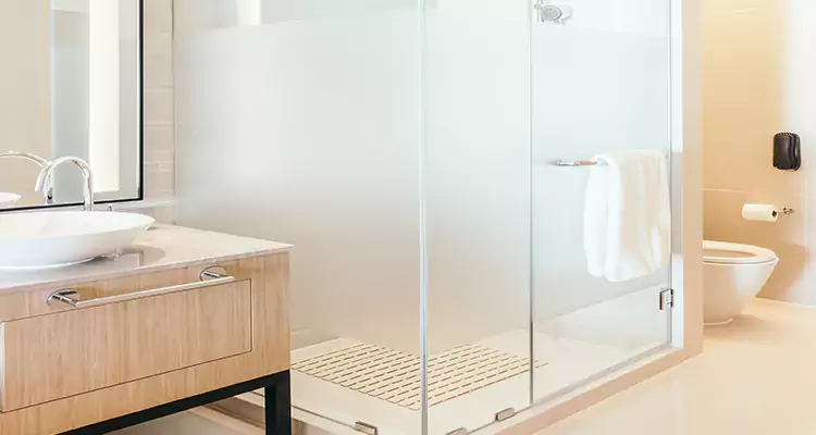 Expert Shower Door Fix and Repair in Navarre, FL