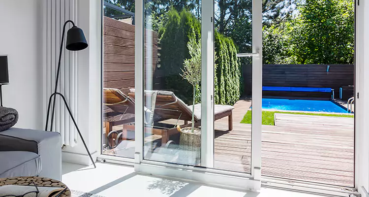 Fixing A Sliding Screen Door Roller in Navarre, FL