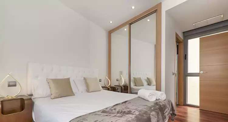 Sliding Wardrobe Door Mirror Replacement in Navarre, FL